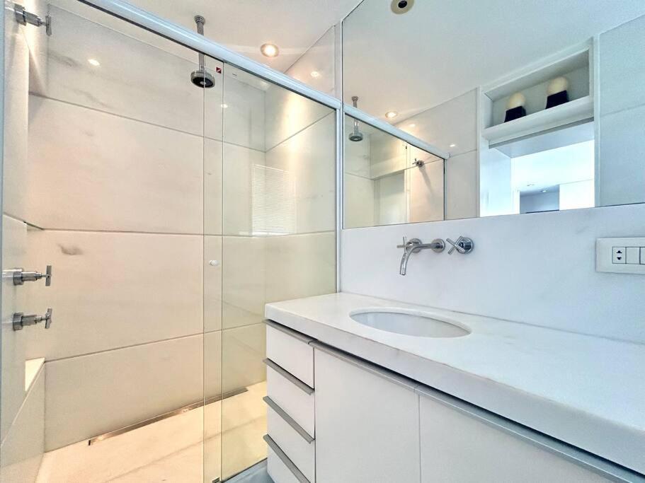 Apartamento Charmosa Cobertura No Leblon Rio de Janeiro